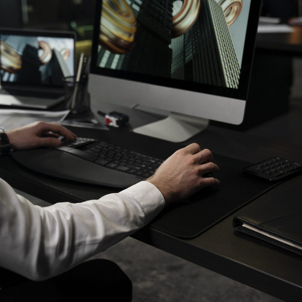 Dlaczego warto outsourcować usługi graficzne? Oszczędność czasu i lepsza jakość w Twojej firmie